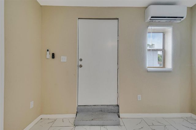 910 18TH STREET, Orlando, FL 32805