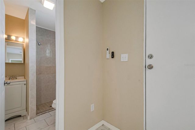 910 18TH STREET, Orlando, FL 32805