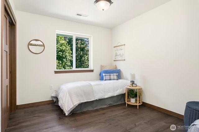 18917 9th Street E, Lake Tapps, WA 98391