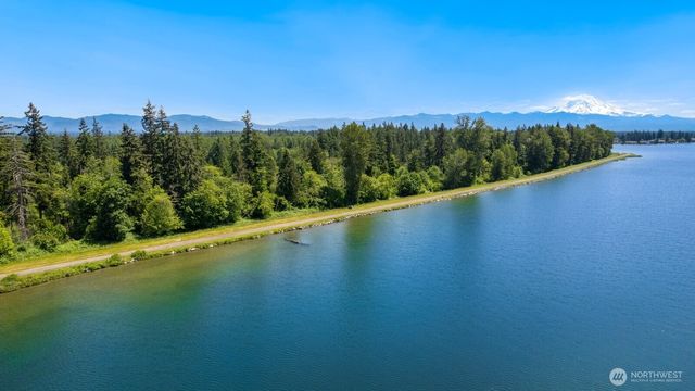 18917 9th Street E, Lake Tapps, WA 98391
