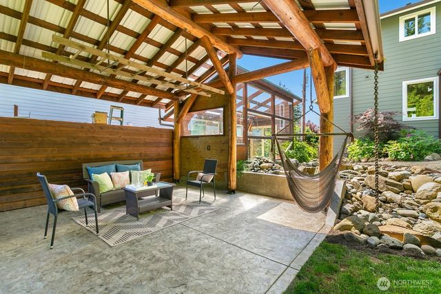 18917 9th Street E, Lake Tapps, WA 98391