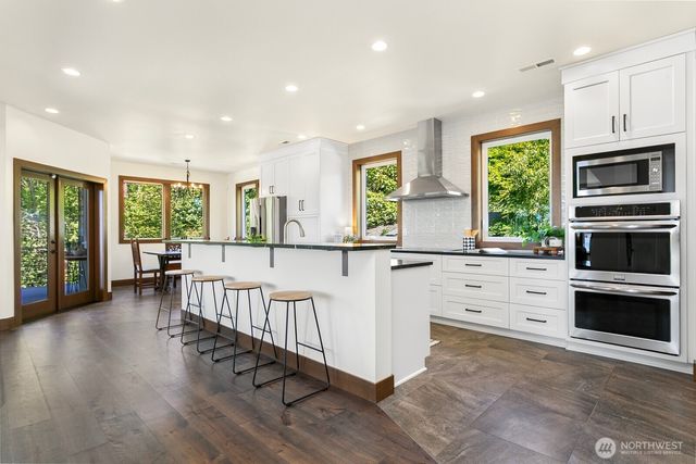 18917 9th Street E, Lake Tapps, WA 98391
