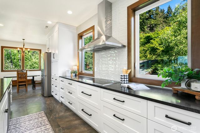 18917 9th Street E, Lake Tapps, WA 98391