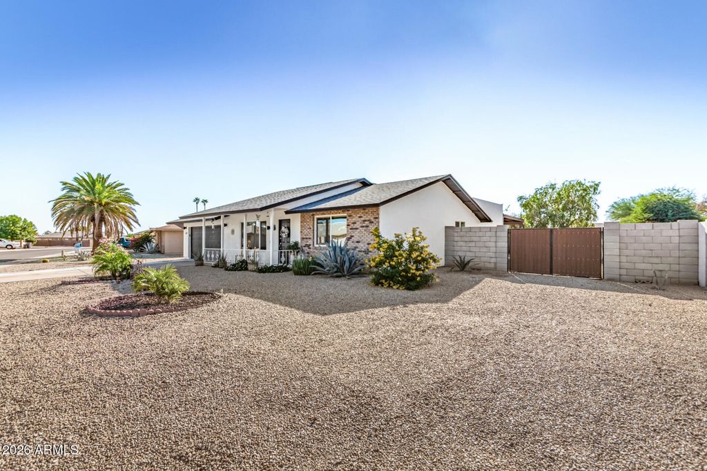 18230 N ORGAN PIPE Drive, Sun City, AZ 85373 — photo 2