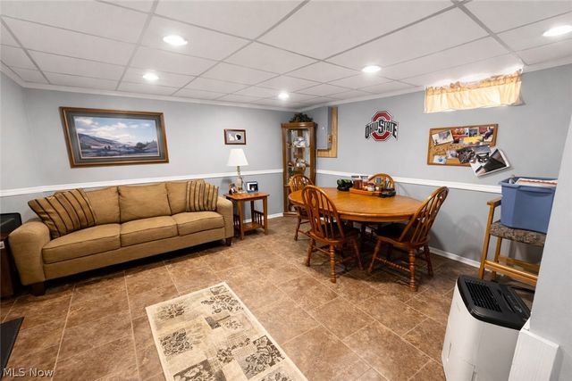 487 Karen Drive, Berea, OH 44017