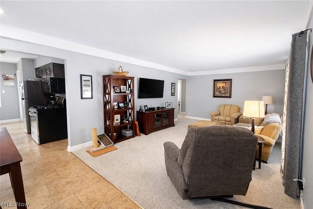 487 Karen Drive, Berea, OH 44017