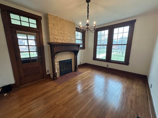 528 E Dorris Avenue, Mountain Grove, MO 65711