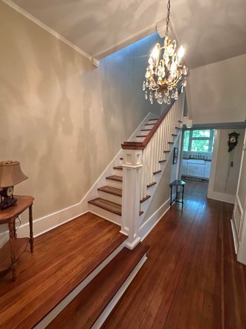 528 E Dorris Avenue, Mountain Grove, MO 65711