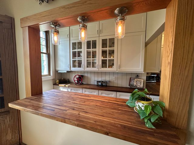 528 E Dorris Avenue, Mountain Grove, MO 65711