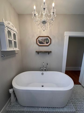 528 E Dorris Avenue, Mountain Grove, MO 65711