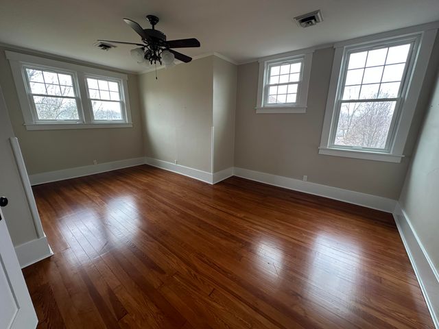 528 E Dorris Avenue, Mountain Grove, MO 65711