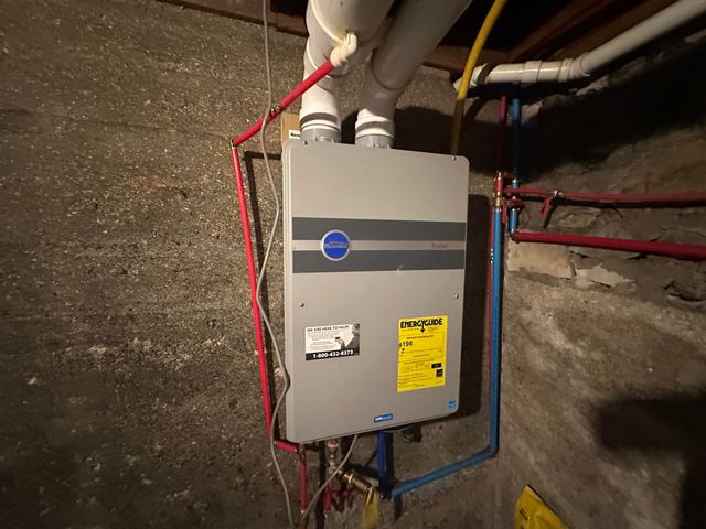 528 E Dorris Avenue, Mountain Grove, MO 65711