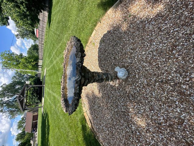 528 E Dorris Avenue, Mountain Grove, MO 65711