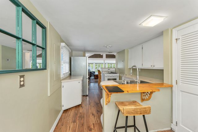 93 Conleys Grove Road, Derry, NH 03038