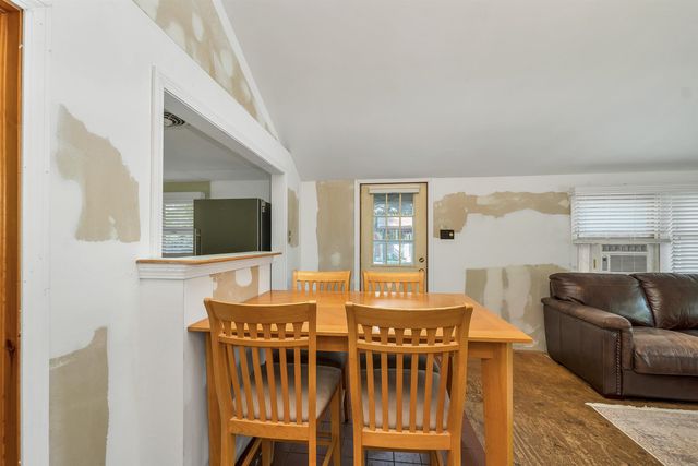 93 Conleys Grove Road, Derry, NH 03038