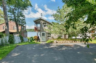 93 Conleys Grove Road, Derry, NH 03038