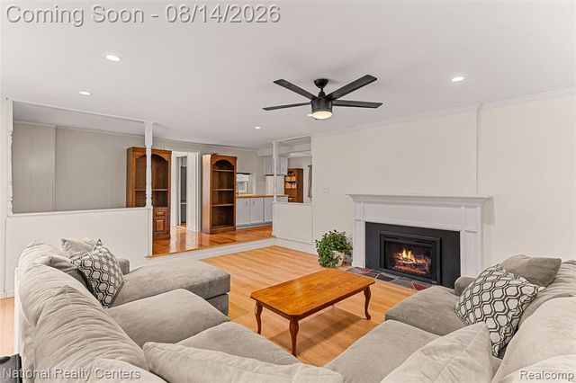 31890 Dohany Drive, Farmington, MI 48336