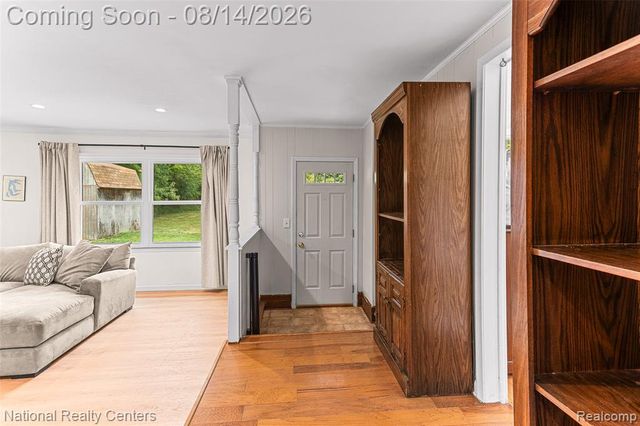31890 Dohany Drive, Farmington, MI 48336