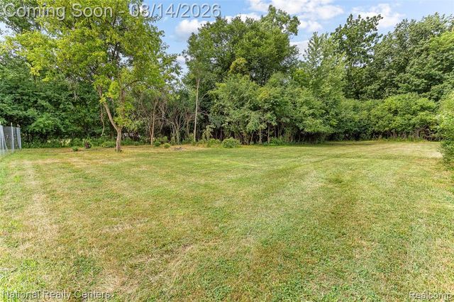 31890 Dohany Drive, Farmington, MI 48336