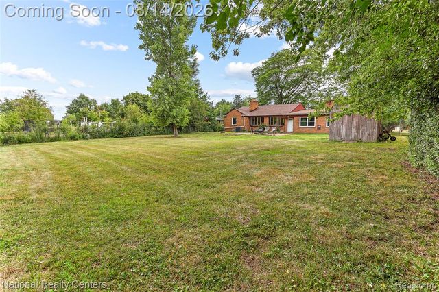 31890 Dohany Drive, Farmington, MI 48336