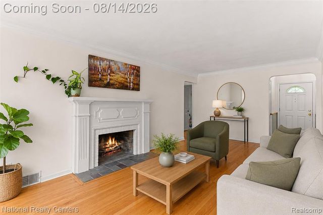 31890 Dohany Drive, Farmington, MI 48336