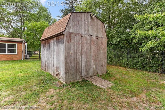 31890 Dohany Drive, Farmington, MI 48336