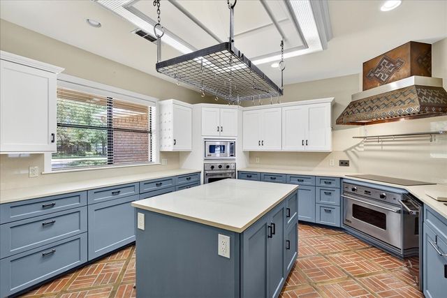 108 Carribean Circle, Mabank, TX 75156