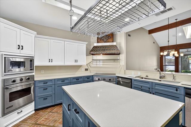 108 Carribean Circle, Mabank, TX 75156