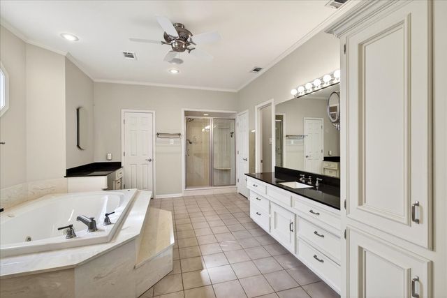 108 Carribean Circle, Mabank, TX 75156