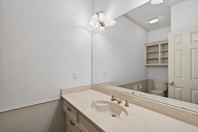 108 Carribean Circle, Mabank, TX 75156