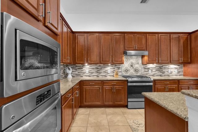 14802 S Gray Heron Court, Cypress, TX 77433