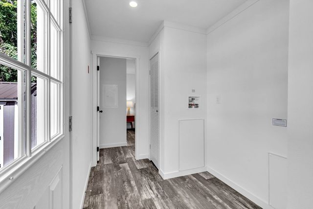 2 Fourth Ave., Ware, MA 01082