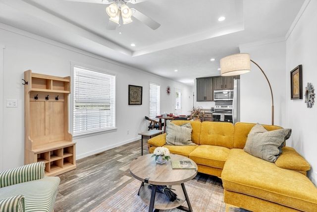 2 Fourth Ave., Ware, MA 01082