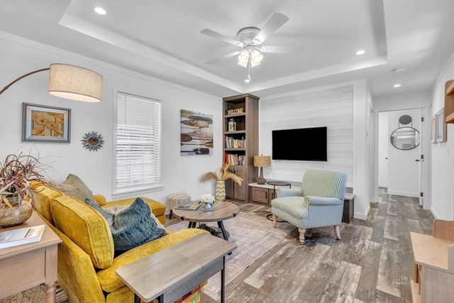 2 Fourth Ave., Ware, MA 01082