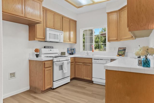 1600 Cowens Ln, Lodi, CA 95242