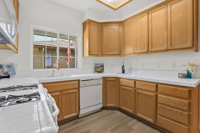 1600 Cowens Ln, Lodi, CA 95242