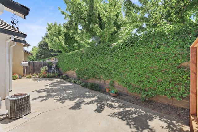 1600 Cowens Ln, Lodi, CA 95242