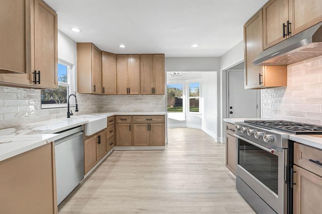 28718 Auberry Road, Prather, CA 93651