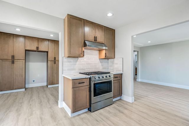 28718 Auberry Road, Prather, CA 93651