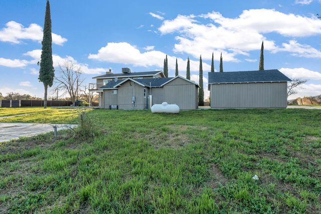 28718 Auberry Road, Prather, CA 93651