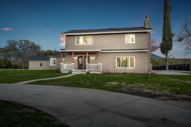 28718 Auberry Road, Prather, CA 93651