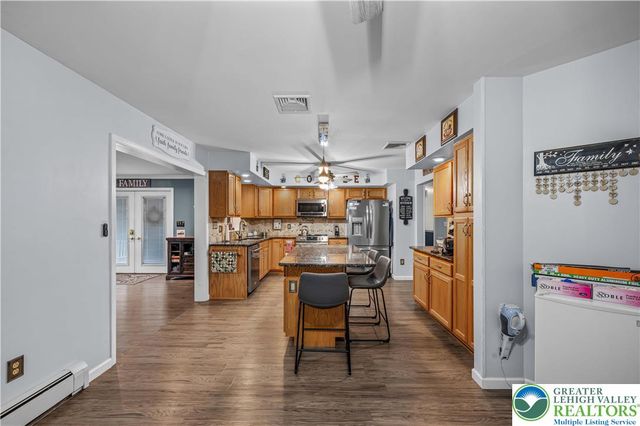1242 Debby Court, Lehigh Twp, PA 18038