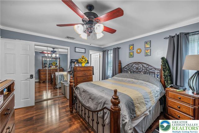 1242 Debby Court, Lehigh Twp, PA 18038