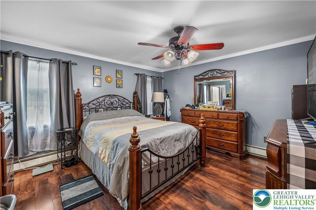 1242 Debby Court, Lehigh Twp, PA 18038