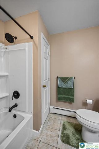 1242 Debby Court, Lehigh Twp, PA 18038
