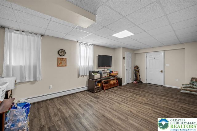 1242 Debby Court, Lehigh Twp, PA 18038
