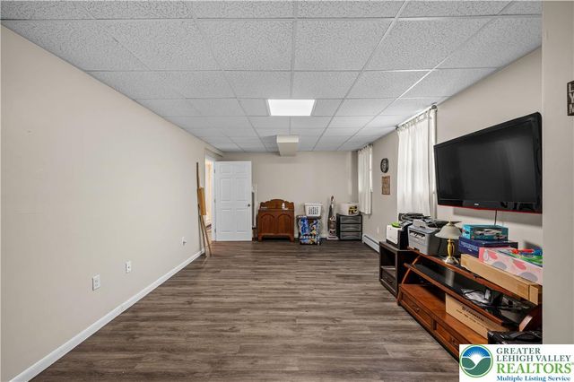 1242 Debby Court, Lehigh Twp, PA 18038