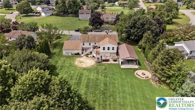 1242 Debby Court, Lehigh Twp, PA 18038