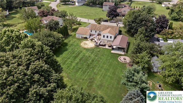 1242 Debby Court, Lehigh Twp, PA 18038