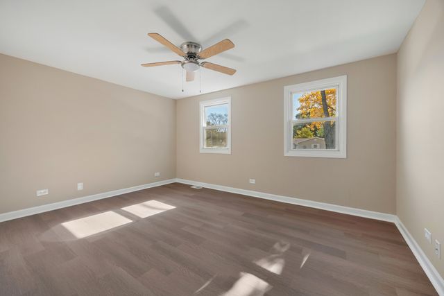410 N BRAINTREE Drive, Schaumburg, IL 60194